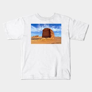 Ancient City in Saudi Arabia Hegra (Mada'in Salih) Kids T-Shirt